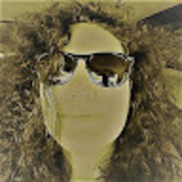 Meet your Posher, Elizabeth - Picture 1 of 1